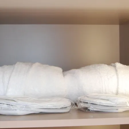 Отель Ariane & Понторсон