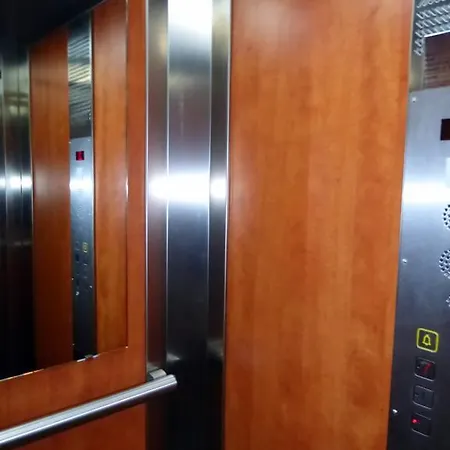 艾瑞娜spa酒店 酒店 3*