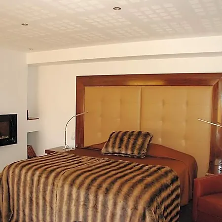 Ariane & Hotel Pontorson