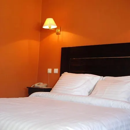 Отель Ariane & 3*