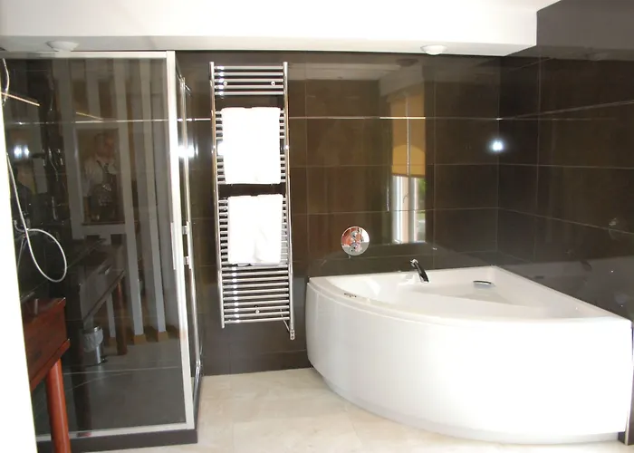 Ariane & Hotel Pontorson